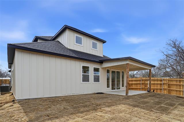 Building Photo - 125 Palm Ln