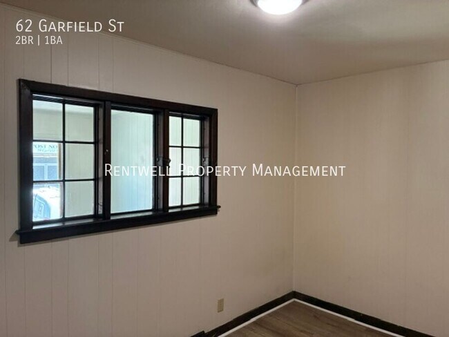 Building Photo - 62 Garfield St