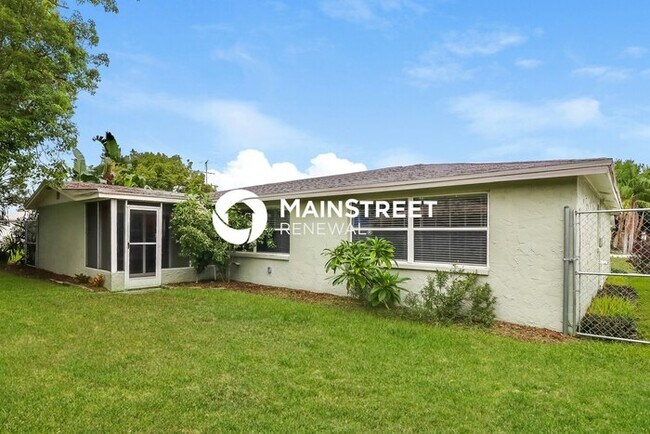 Building Photo - 3 Bedroom Pet-Friendly Home in Port Richey...