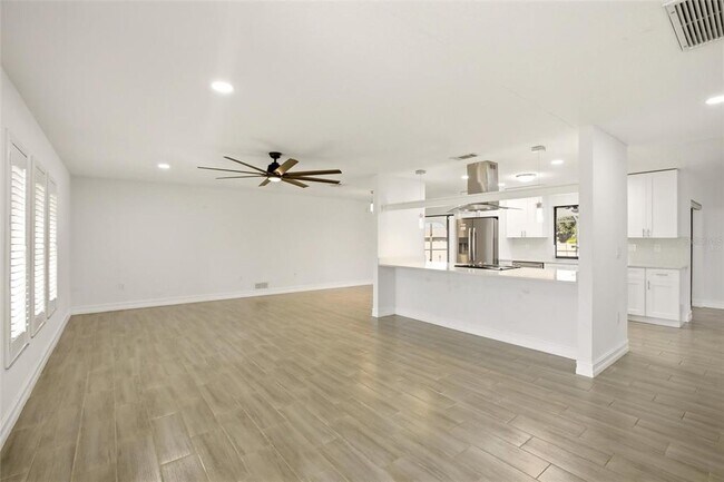 Building Photo - 176 N Waterway Dr NW
