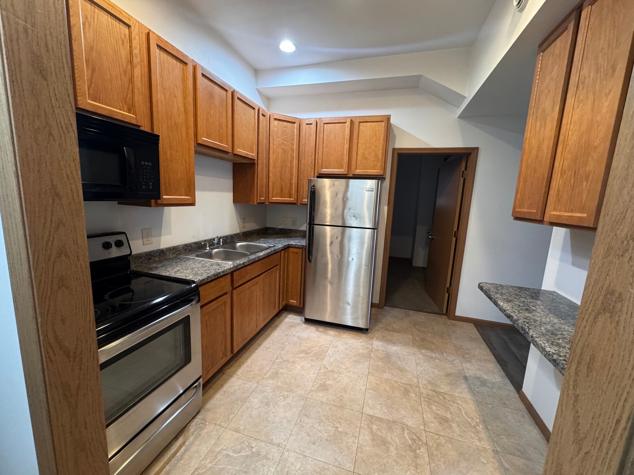 Kitchen - 123 E 3rd St