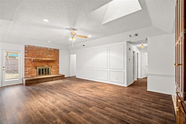 Building Photo - 4845 Barberry Dr