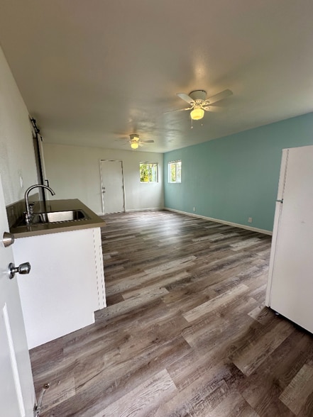 Building Photo - 1027 Lolena St