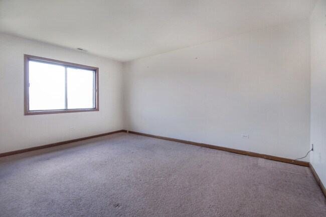 Building Photo - 15824 Peggy Ln