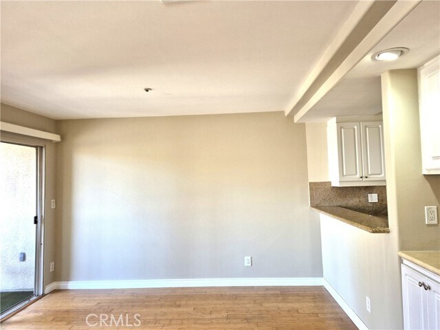 Building Photo - 335 S Sierra Madre Blvd