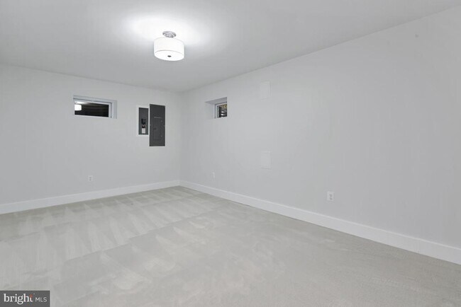 Building Photo - 3109 N Nottingham St