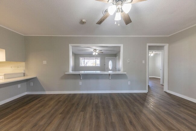 Building Photo - 67 Mohawk Dr