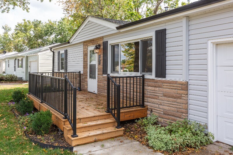 Building Photo - 213 Highland Dr