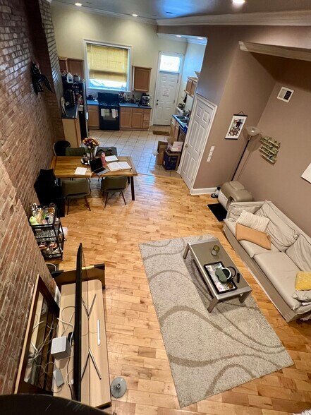 Living area (ground floor) - 1714 Sarah St