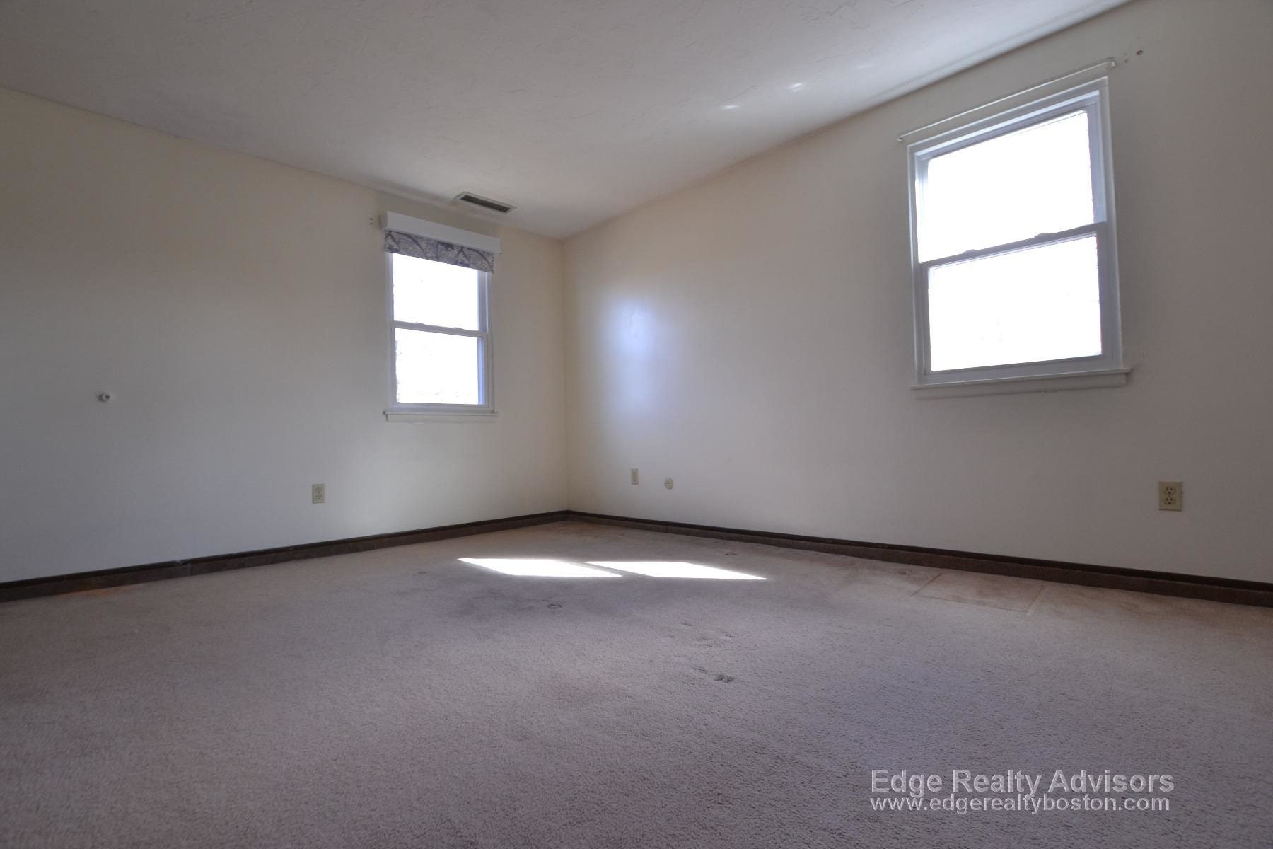 Building Photo - 5 General Greene Ave