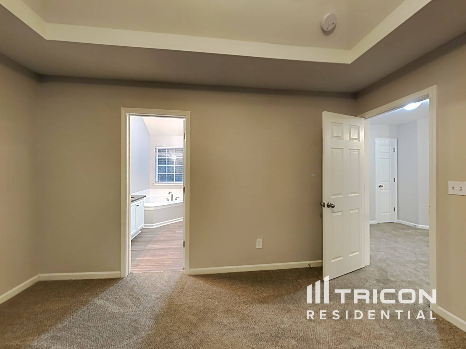 Building Photo - 5032 Wicklow Dr