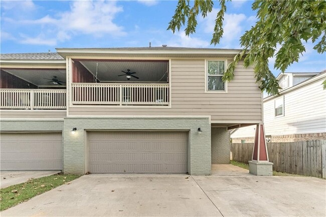 Building Photo - 1348 N Corsica Dr