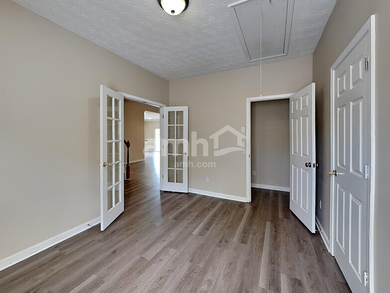 Building Photo - 4284 Wood Cove Dr