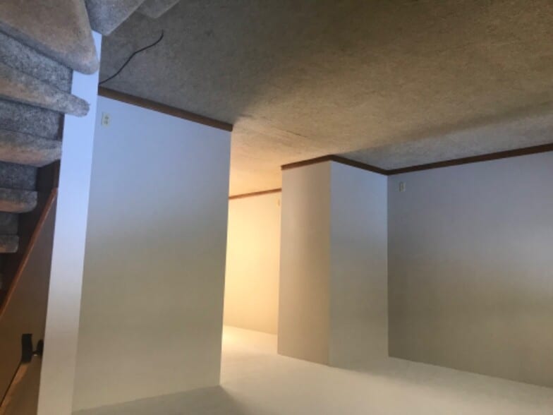Building Photo - 801 Sky Blue Dr