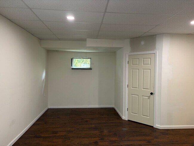 Building Photo - Single Family Home on Quite Cul-De Sac Now Available in Upland Square