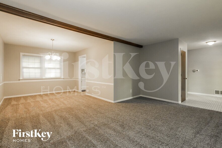 Building Photo - 8341 Rodney Dr