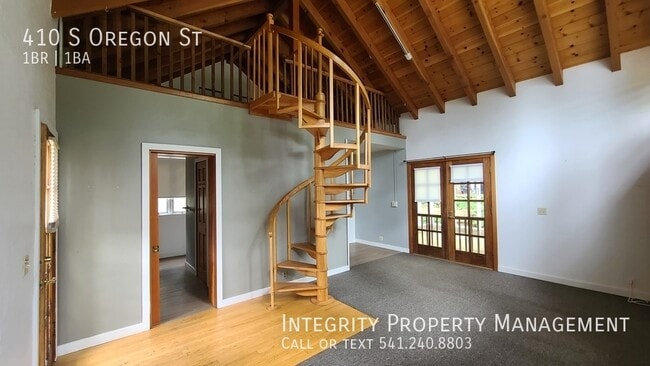 Building Photo - 410 S Oregon St