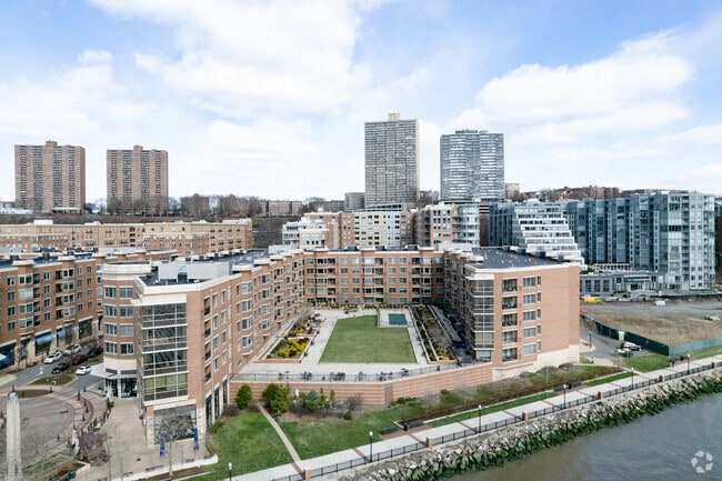 Aerial Photo - Grandview II at Port Imperial
