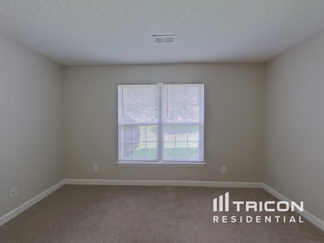 Building Photo - 4827 Hopewood Ln