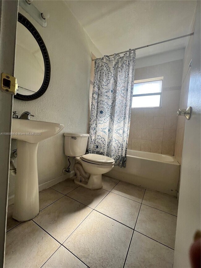 Building Photo - 6515 W 27th Ct