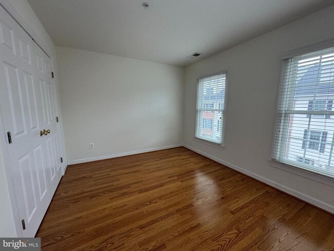 Building Photo - 504 N Thomas St