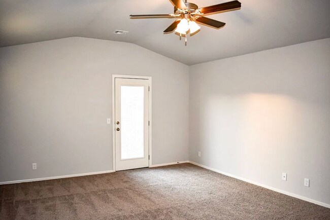 Building Photo - Your new home in Stone Horse is waiting for you! Come see this beautiful 3 bedroom, 2 bath home!