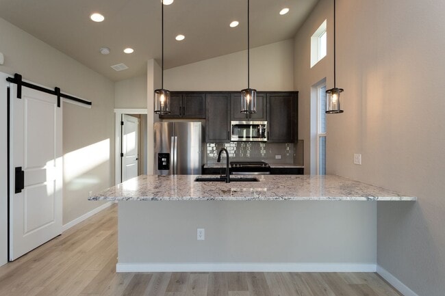 Building Photo - BEAUTIFUL MIDTOWN COLLECTION at PATHWAYS H...