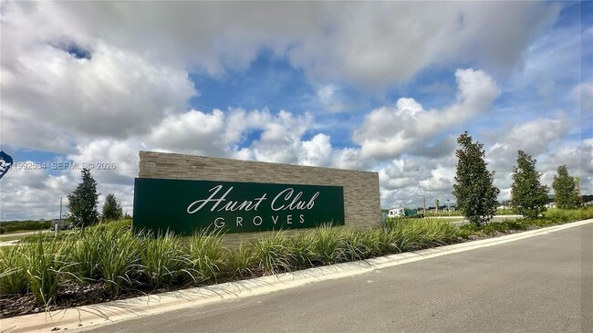 Building Photo - 303 Artemis St