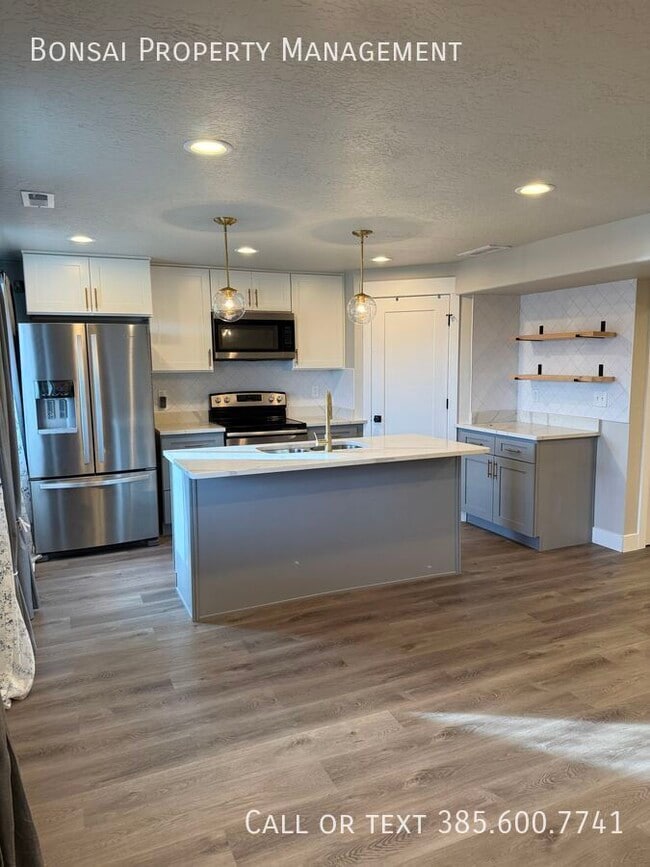 Building Photo - 1489 W Stone Gate Dr