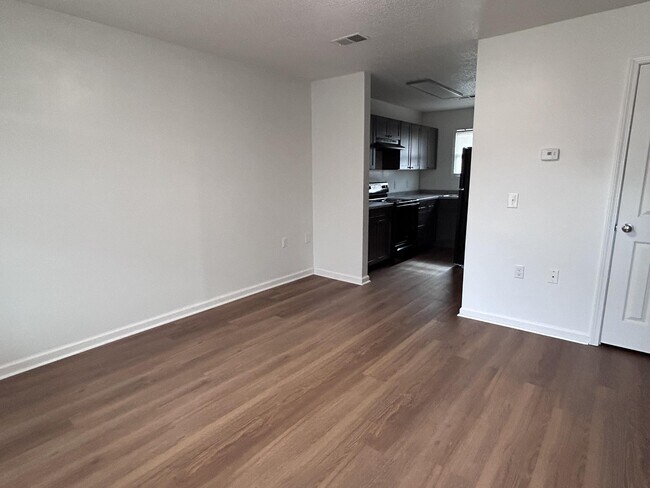 Building Photo - 47 Driftwood Cir