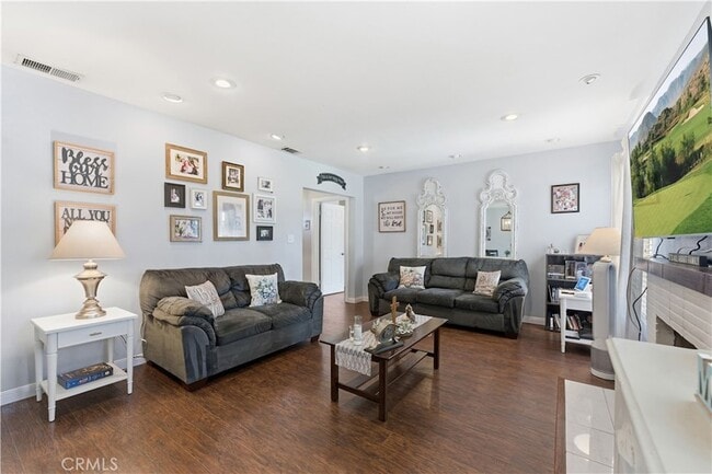 Building Photo - 855 N 3rd Ave