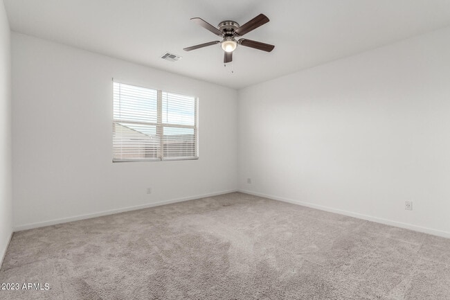 Building Photo - 18012 W Pierson St