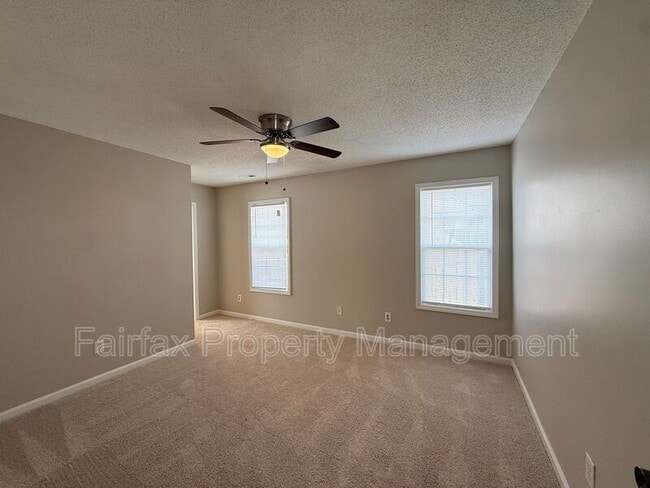 Building Photo - 2508 Lilymount Dr