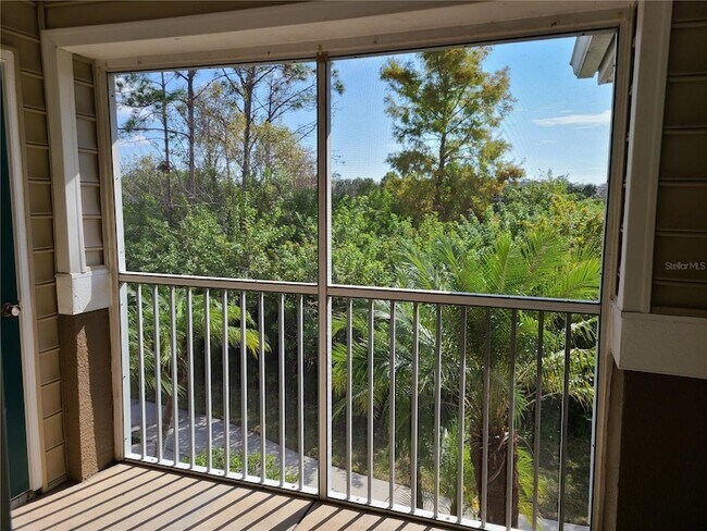 Building Photo - 8911 Manor Loop