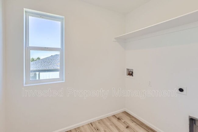 Building Photo - 423 Vis Clf Ct