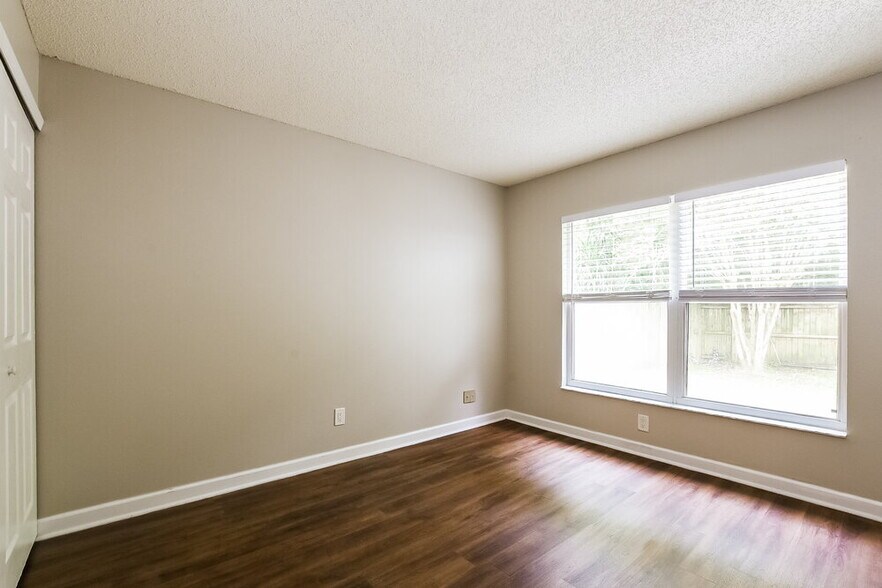 Building Photo - 7757 Fox Knoll Pl