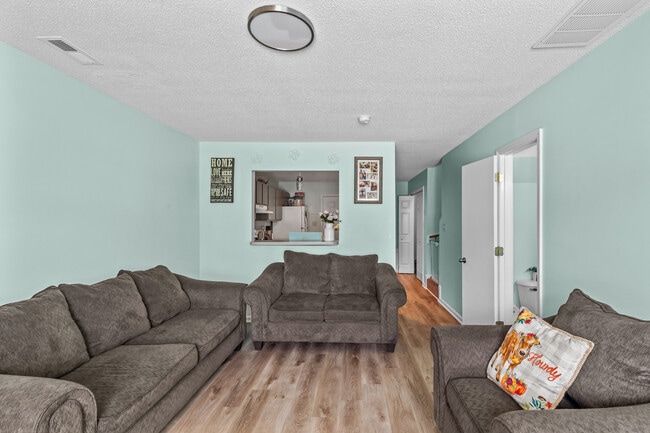 Building Photo - 1075 W Pueblo Dr