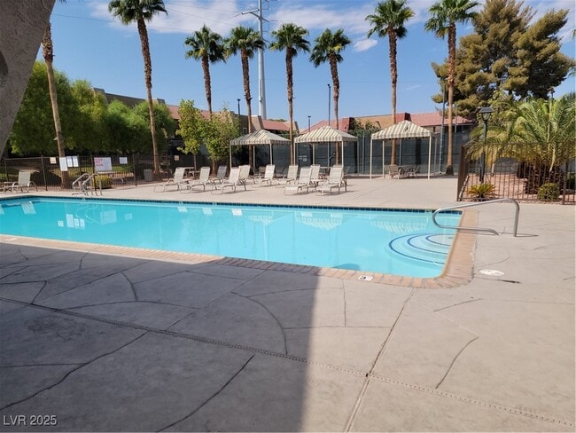 Building Photo - 5163 Indian River Dr