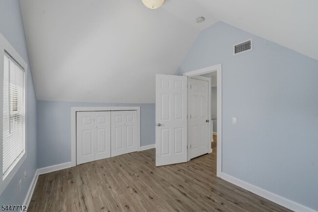 Building Photo - 161 Broughton Ave