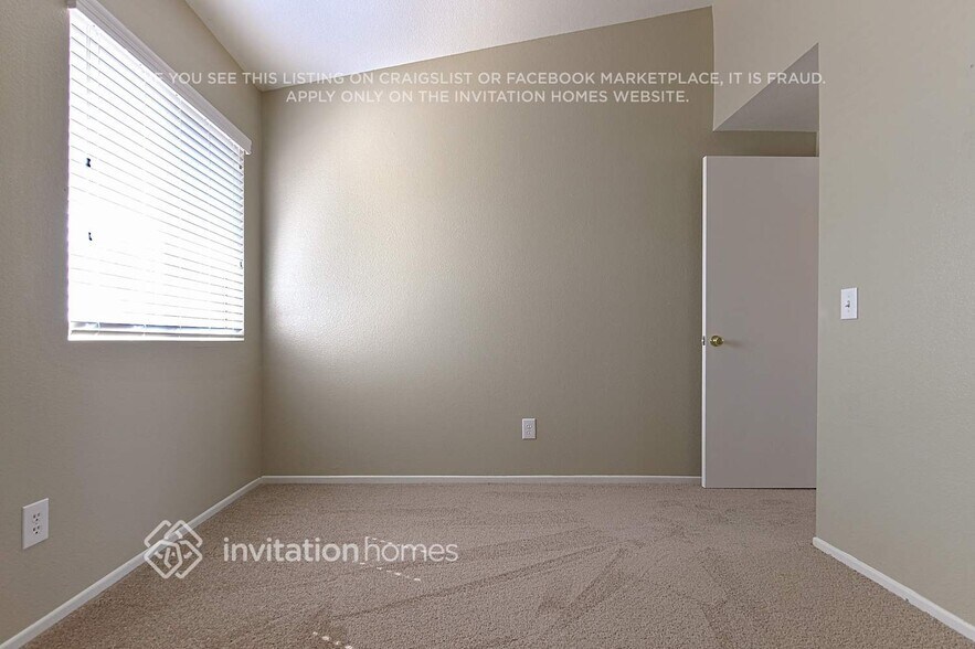 Building Photo - 15441 Martos Rd