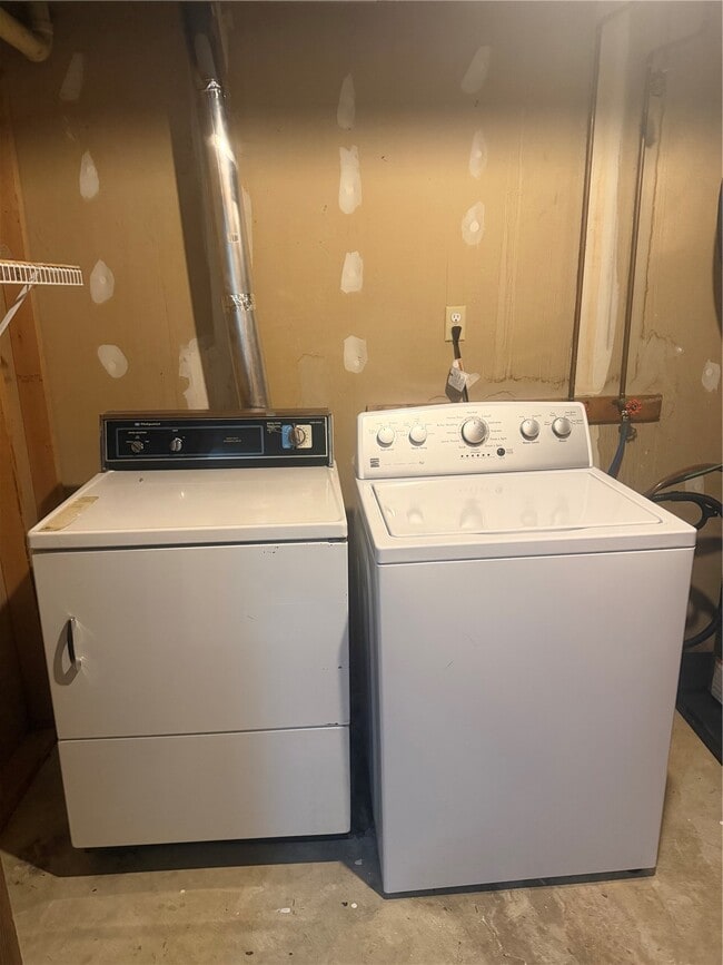 Building Photo - 11752 Russet Meadow Dr