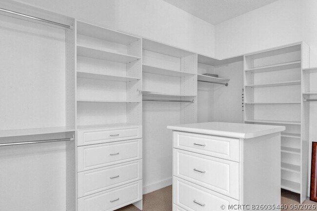 Building Photo - 9190 Spring Time Dr