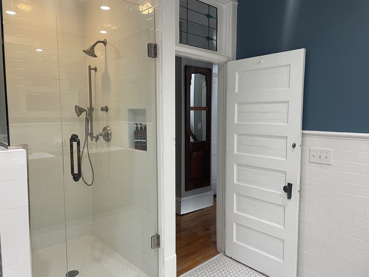 Building Photo - 4453 York Ave S