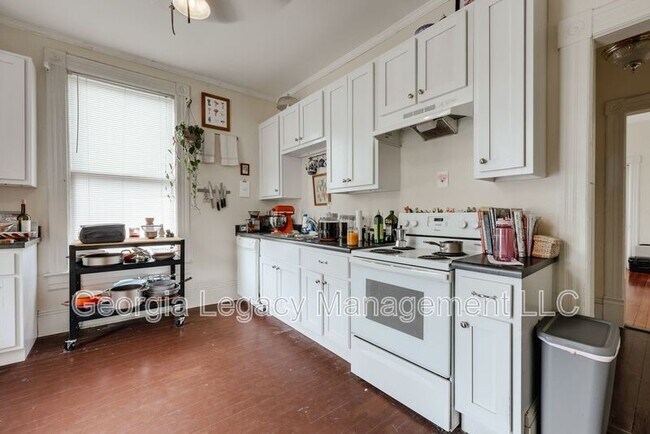 Building Photo - 295 Oglethorpe Ave