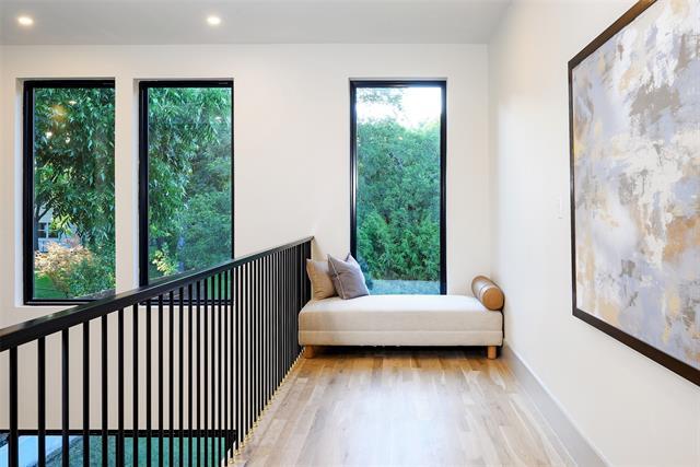 Building Photo - 6984 Santa Barbara Dr