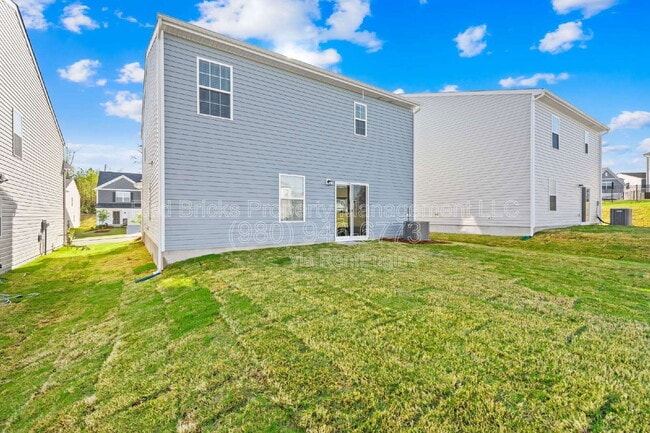 Building Photo - 13152 Hampton Bay Ln