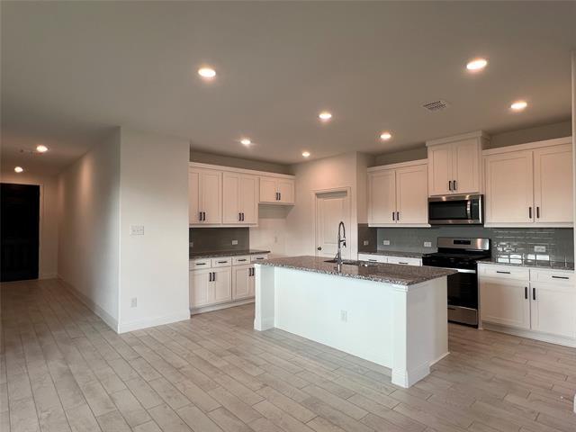 Building Photo - 801 Sicily Blvd