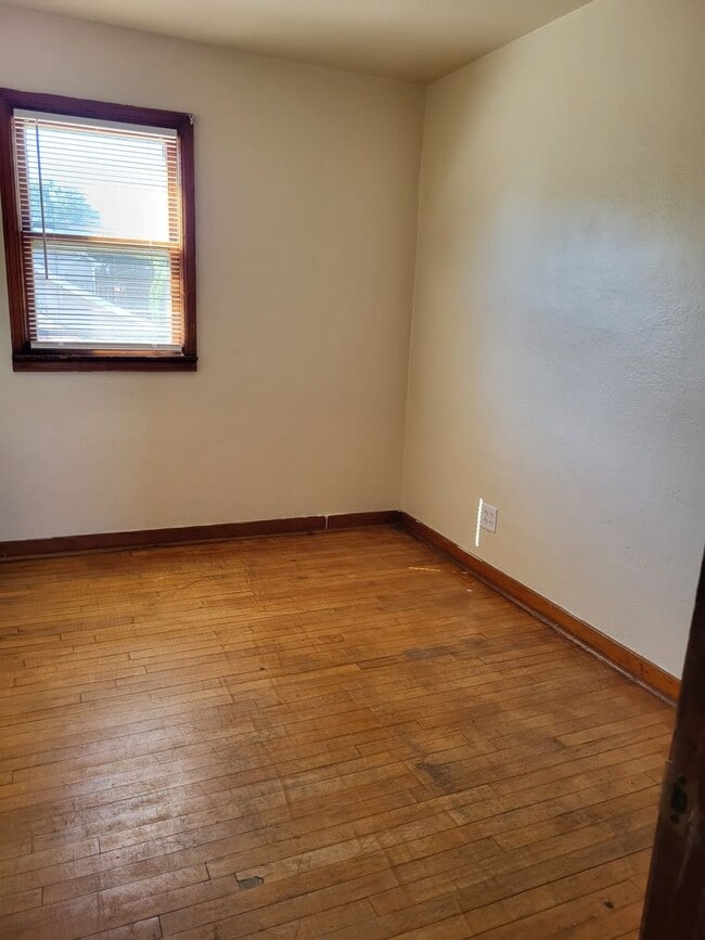Building Photo - 1226 Berner St