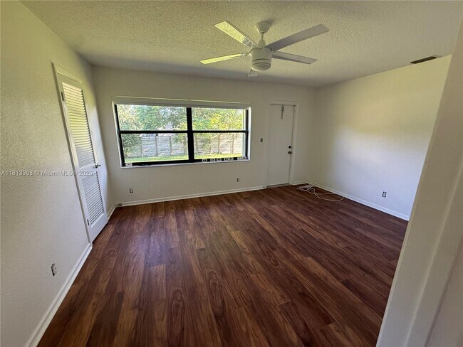 Building Photo - 6160 SW 188th Ave