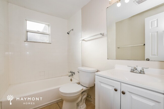 Building Photo - 3 Bedroom Winter Haven Home